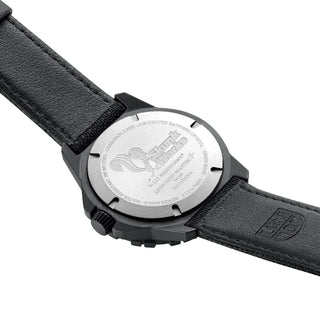 F117 - NighthawkTM x Skunk works, 44 mm, Heritage Pilotenuhr - XA.6442.H.SET, Gehäuseboden