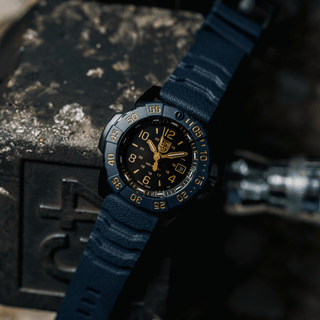 Navy SEAL Foundation Back To The Blue, 45 mm, Militäruhr / Taucheruhr - XS.3255.CB.NSF, Outdoor shot