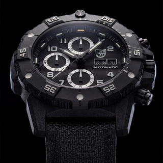 Master Carbon SEAL Automatic Chronograph, 45 mm, Military Dive Watch - 3881, case tilted view