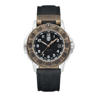Luminox Adventure Watch, 43 mm	,Frontansicht