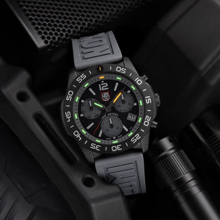 Pacific Diver Chronograph, 44 mm, Diver Watch - 3148	,UV Shot with green and orange light tubes