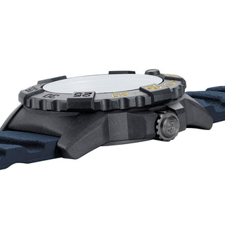 Navy SEAL Foundation, 45 mm, Militäruhr / Taucheruhr - 3505.NSF.N	, Seitenansicht mit Krone und Armband