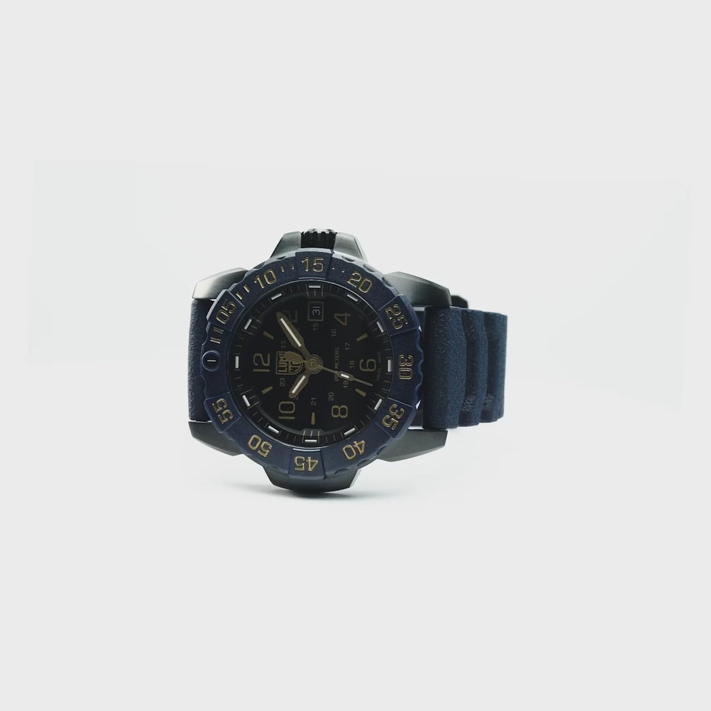 Navy SEAL Foundation Back To The Blue, 45 mm, Militäruhr / Taucheruhr - XS.3255.CB.NSF, 360 video