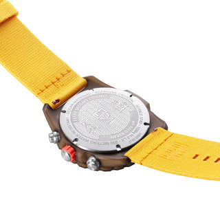 Bear Grylls Survival ECO Master, 45mm, Nachhaltige Outdoor Uhr - 3745.ECO, Gehäuseboden
