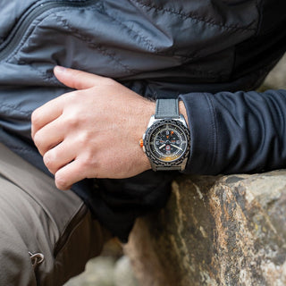 Bear Grylls Survival, 45 mm, Pilotenuhr - 3761, Outdoor Uhr getragen
